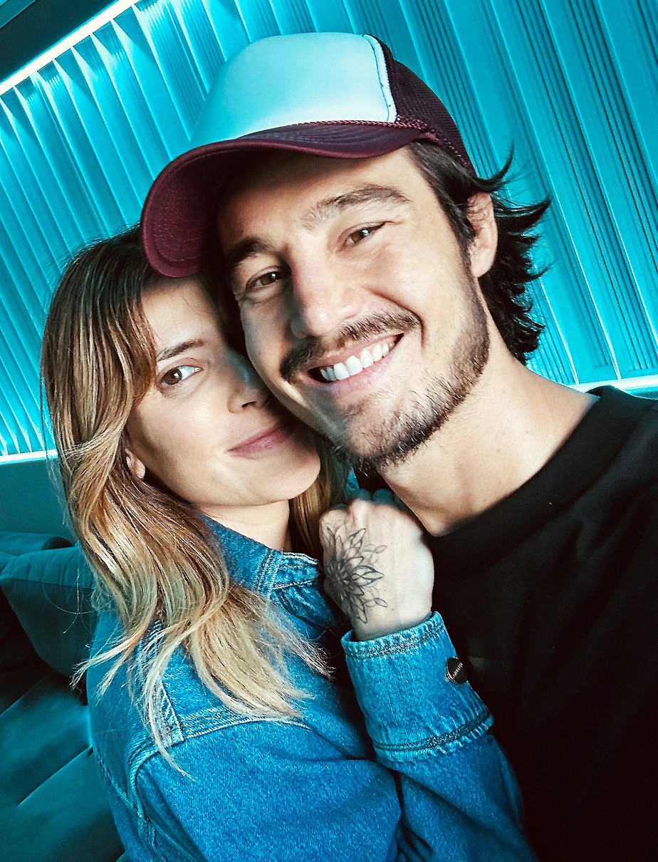 Tiago Iorc prepara em Miami álbum com versões em espanhol de canções do artista e participação de Kany García