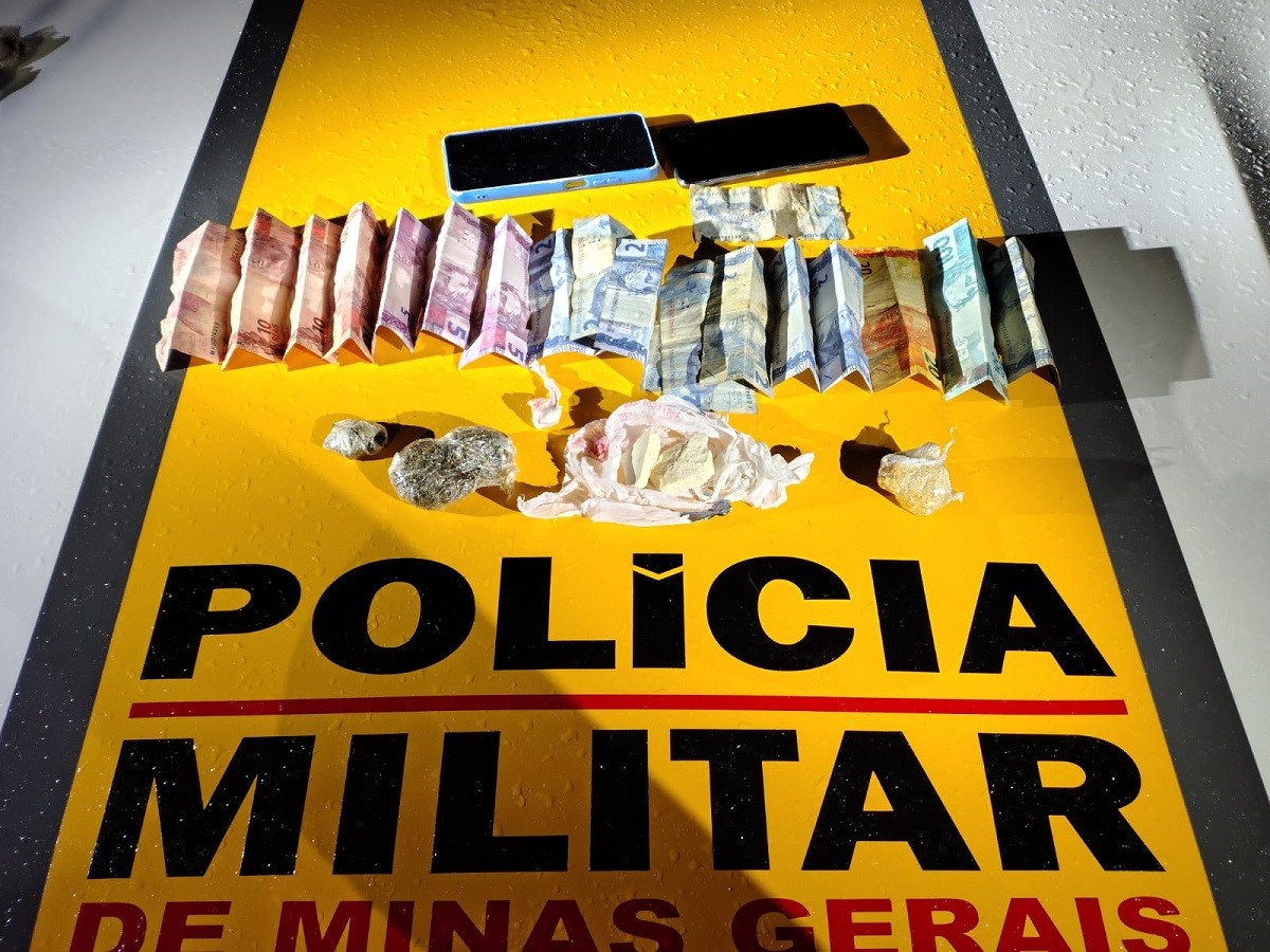 Passageiro de táxi é preso com drogas escondidas na cueca e no bolso da calça em Juiz de Fora