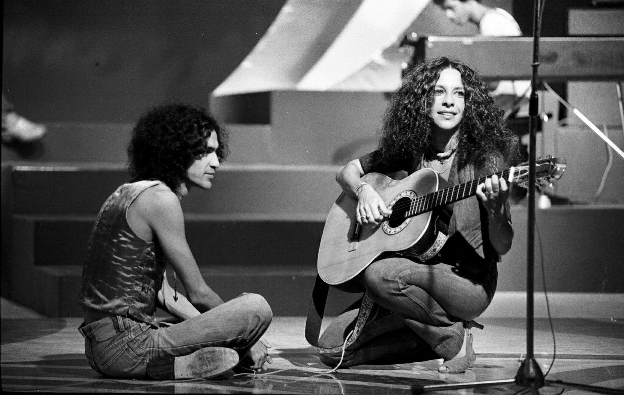 1 ano sem Gal Gosta: Caetano Veloso diz que morte da cantora baiana é 'impossível aceitar'