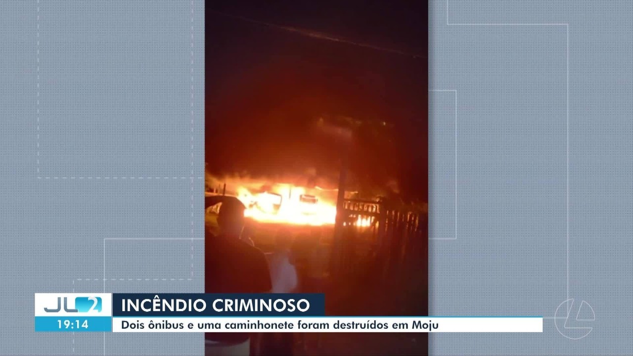 Criminosos incendeiam dois ônibus e uma caminhonete na zona rural de Moju, nordeste do Pará
