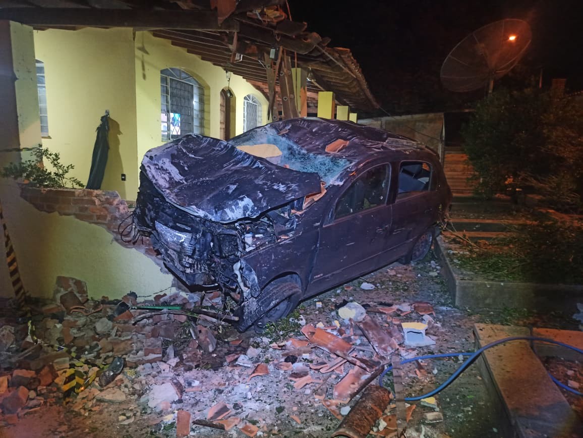 Homem é preso em Jaguariúna após matar vizinha e sequestrar os próprios filhos