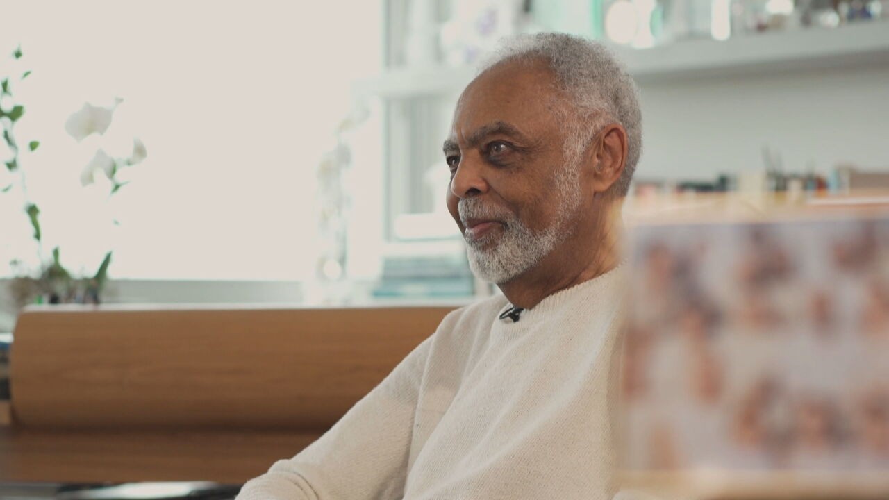 'Ainda estamos nos acostumando com a falta', diz Gilberto Gil em sua primeira entrevista após morte de Preta