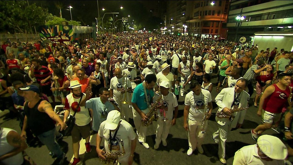 Carnaval de rua continua em SP na segunda-feira com a tradicional Banda ...