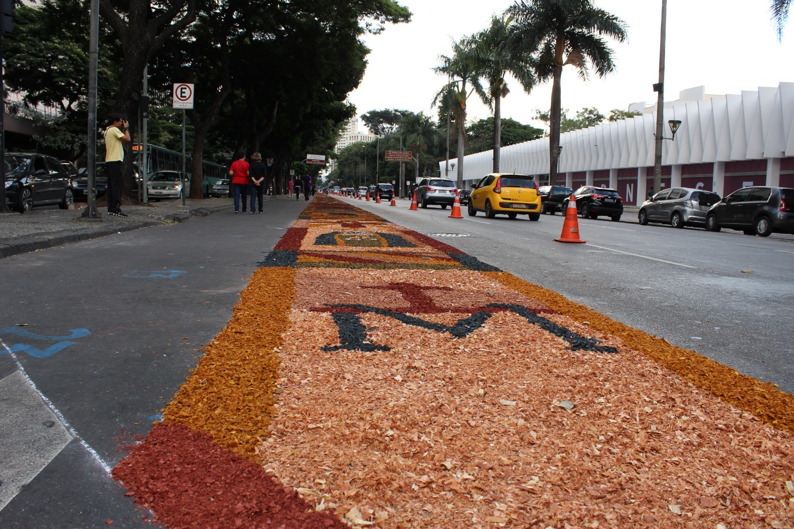 Celebrações de Corpus Christi em BH e cidades históricas incluem missas, procissões e confecção de tapetes; veja programação