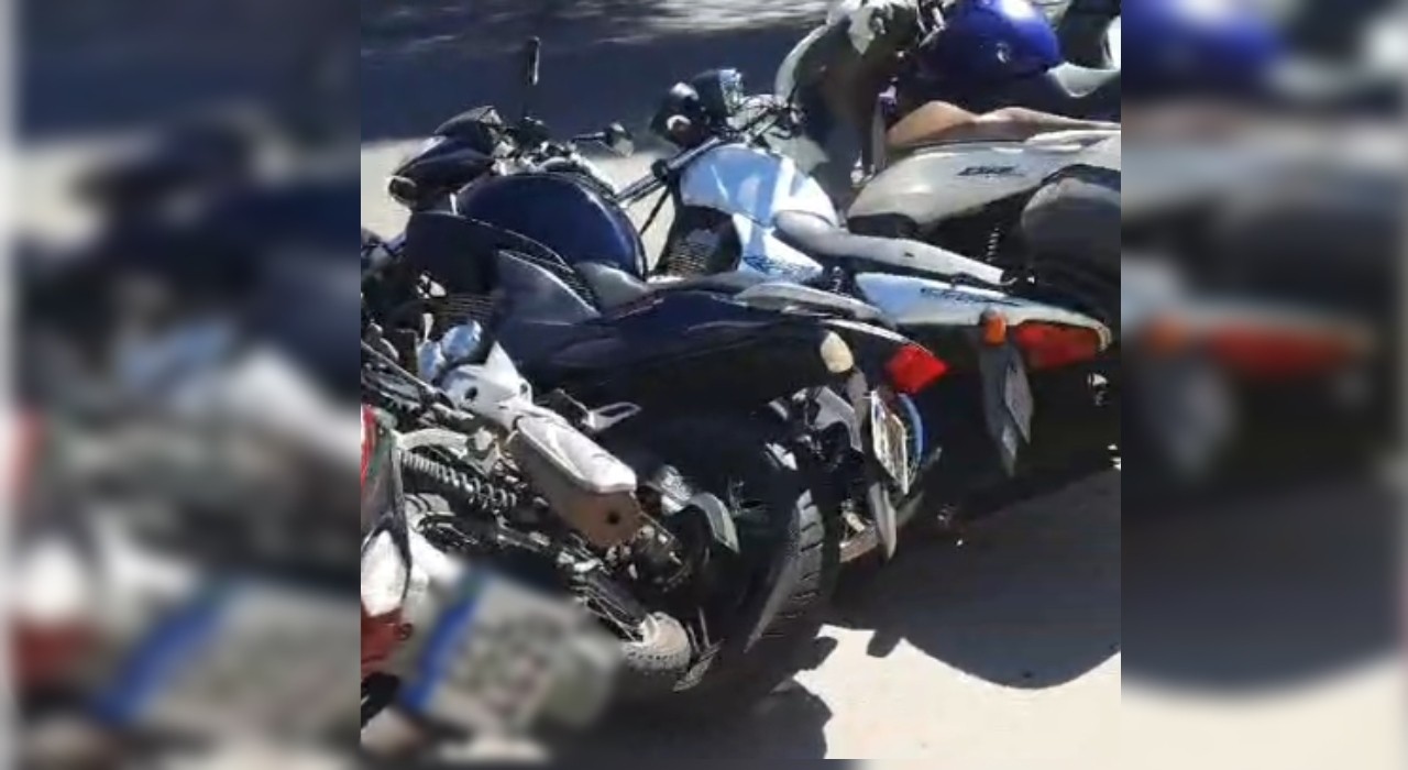Motorista com sinais de embriaguez faz 'strike' de motos no interior de SP; vídeo