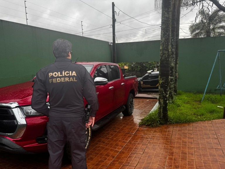 Policial rodoviário e empresários são presos por esquema de propina para não pagamento de taxas ao Detran no RS