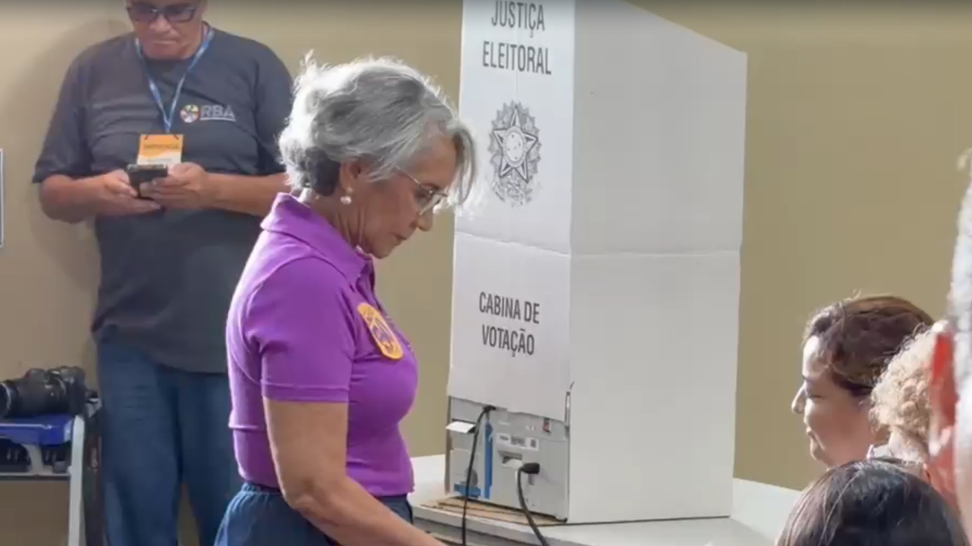 Araceli Lemos (PSOL) vota em Belém