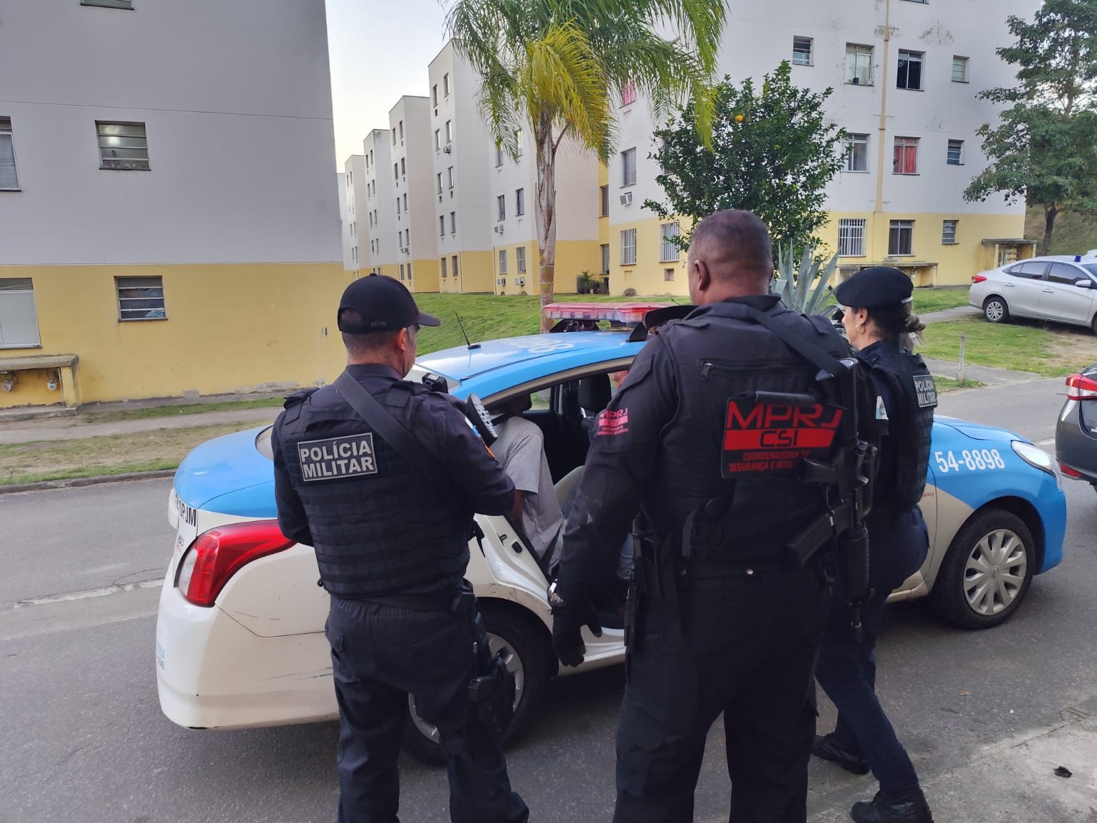 MPRJ denuncia 21 por integrar milícia em Queimados; 9 são presos 