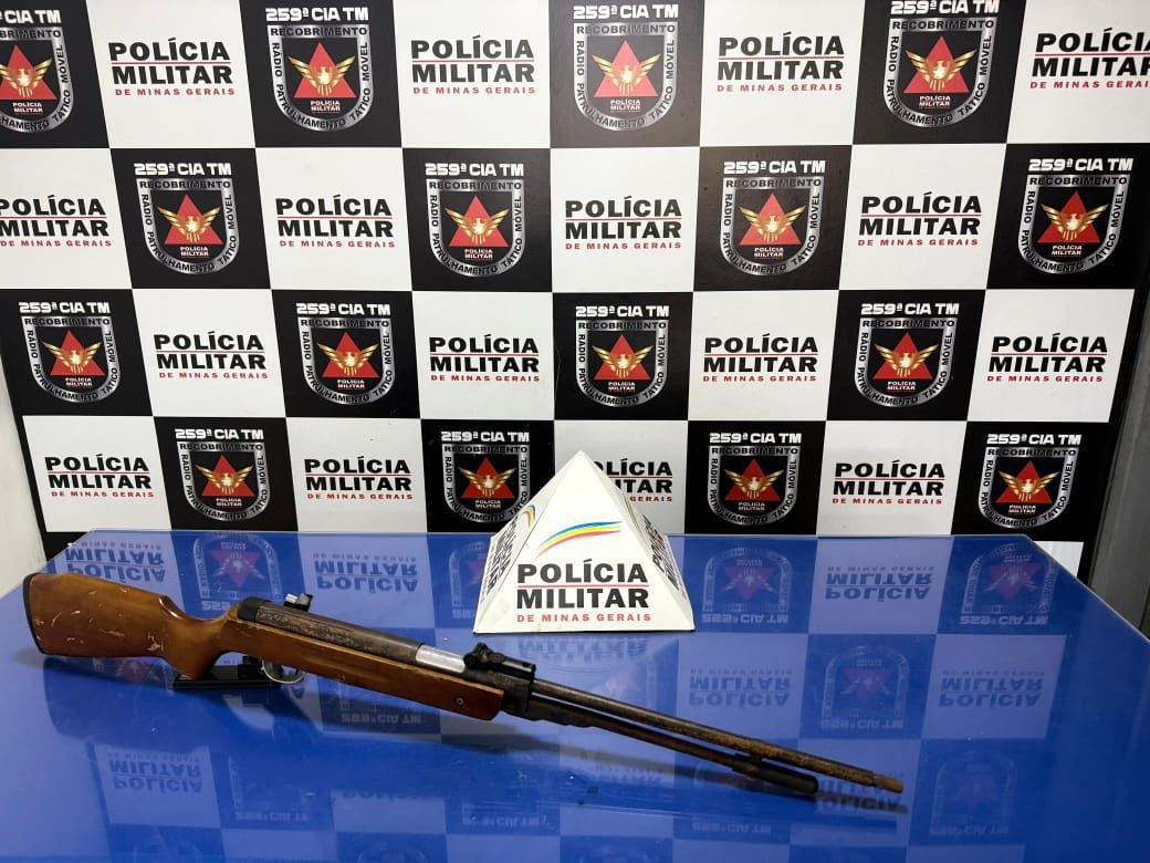 Operação prende dois homens e apreende arma de fogo na zona rural de Buritizeiro