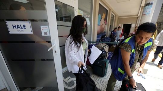 Estados Unidos realizam primeiro voo de autodeportação de imigrantes