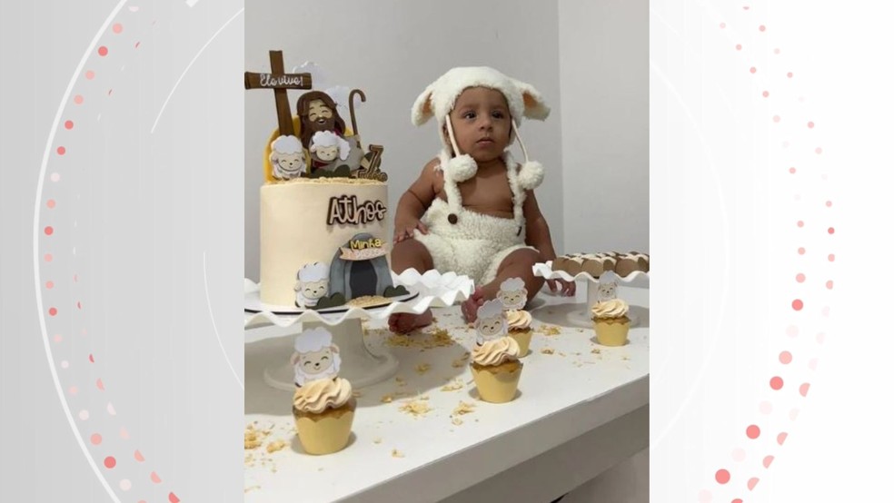 Athos, bebê do Espírito Santo que foi comparado com Vin Diesel, já teve outros temas de mesversário — Foto: Reprodução/TV Gazeta
