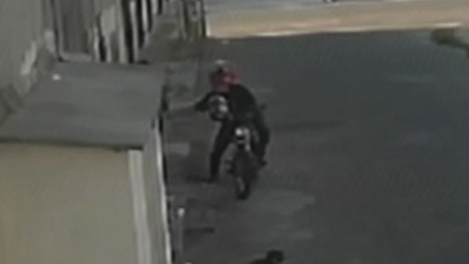 Motorista de aplicativo levanta saia de passageira após corrida em Fortaleza