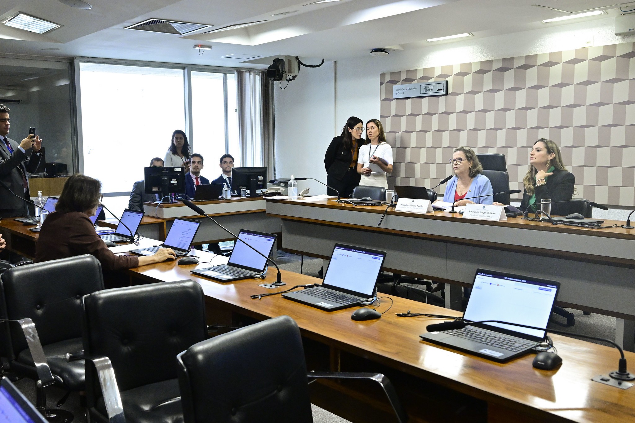 Comissão de Educação do Senado aprova Plano Nacional de Educação para os próximos 10 anos