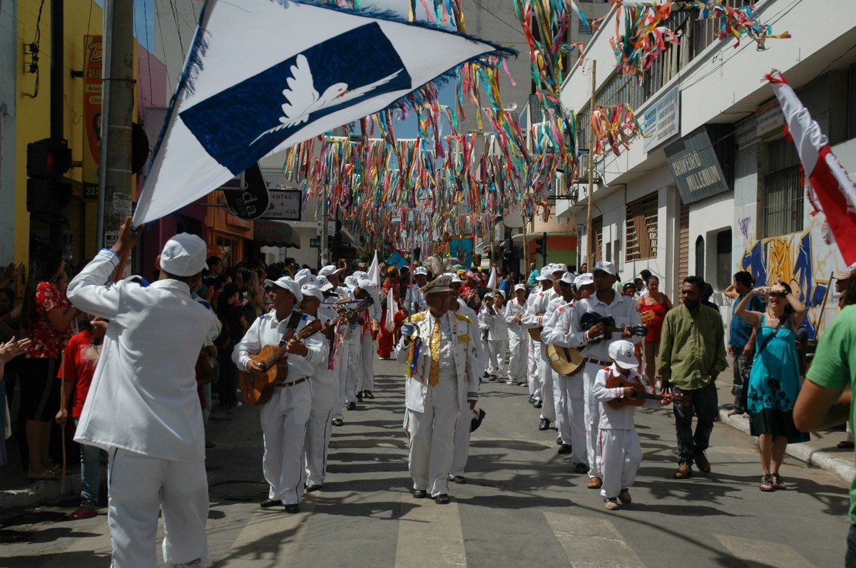 Grupos folclóricos se preparam para Festas de Agosto em Montes Claros