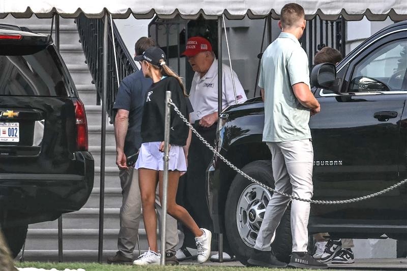 É #FAKE que Donald Trump morreu; presidente americano é visto a caminho de campo de golfe