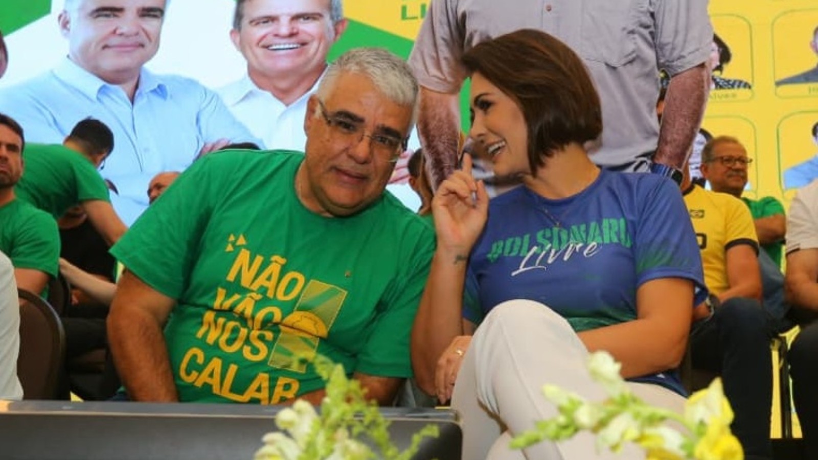 Eduardo Girão agradece apoio de Michelle após vídeo sobre briga com Flávio Bolsonaro por disputa ao governo no Ceará