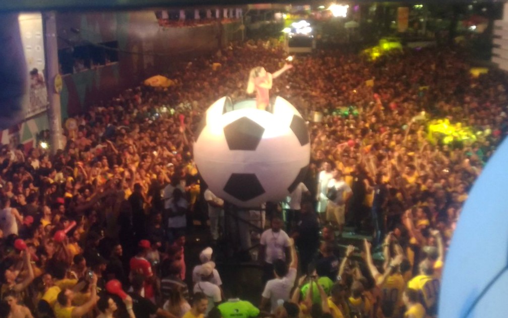 Provocação na Copa do Nordeste: CRB renomeia Bahia como 'time da Claudia  Leitte' e cantora responde - Lance!
