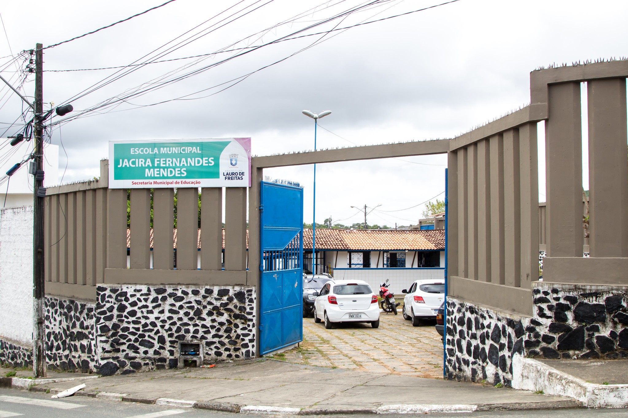 Justiça determina suspensão da greve dos professores de Lauro de Freitas; veja reinvindicações da categoria