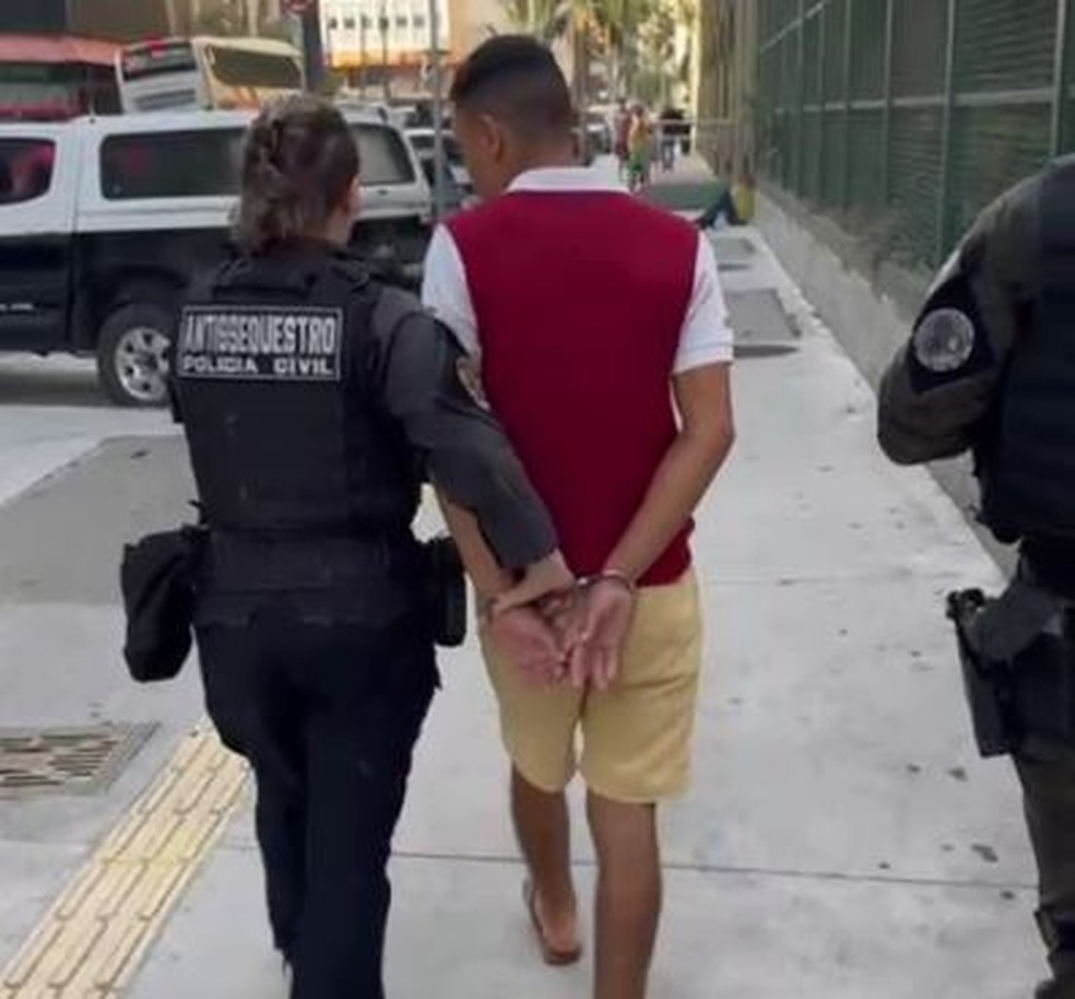Polícia Civil prendeu na manhã desta terça-feira (25) 7 homens acusados de integrarem uma quadrilha que pratica sequestros na cidade de São Paulo — Foto: Divulgação/SSP