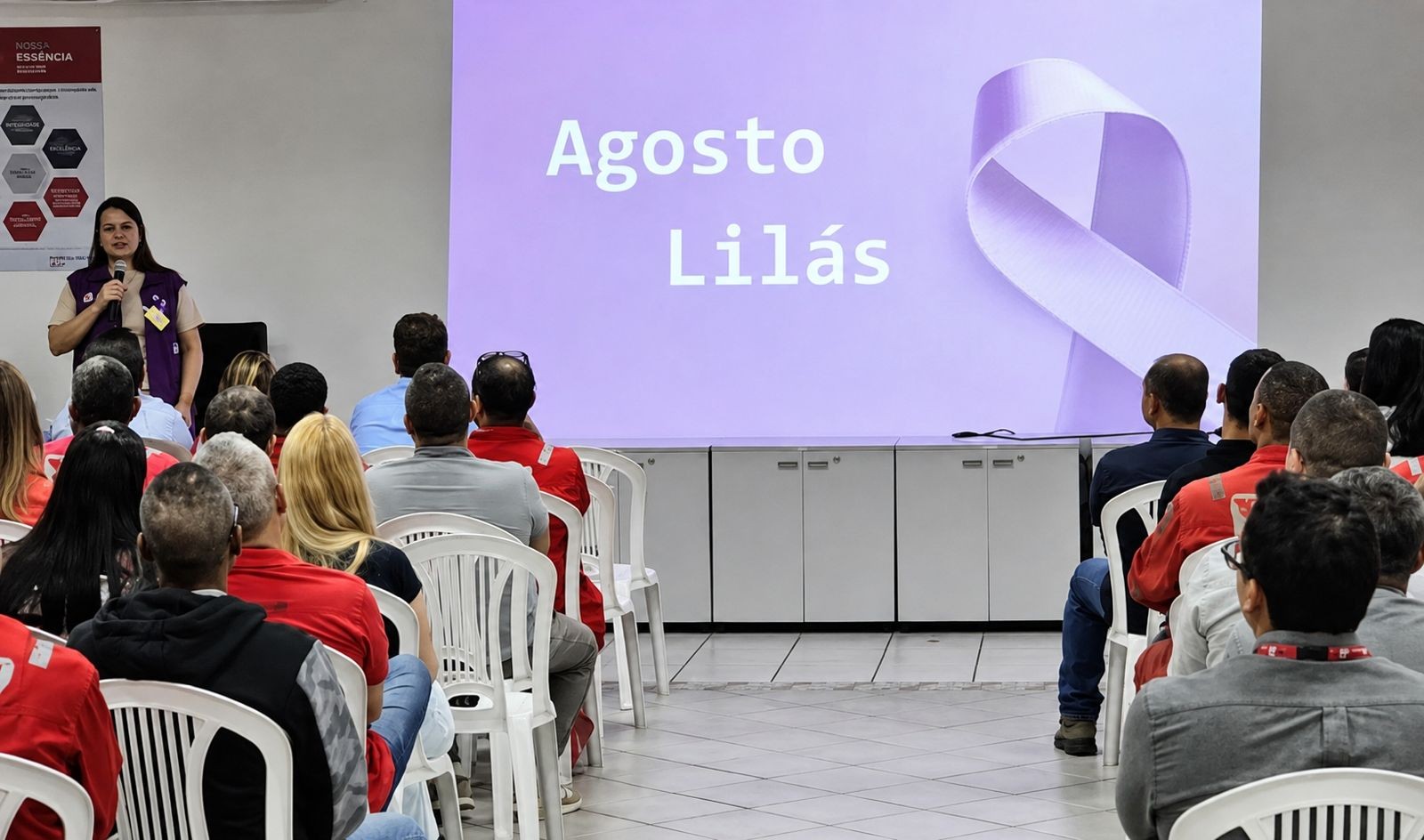 Macaé amplia palestras sobre direitos das mulheres durante o Agosto Lilás
