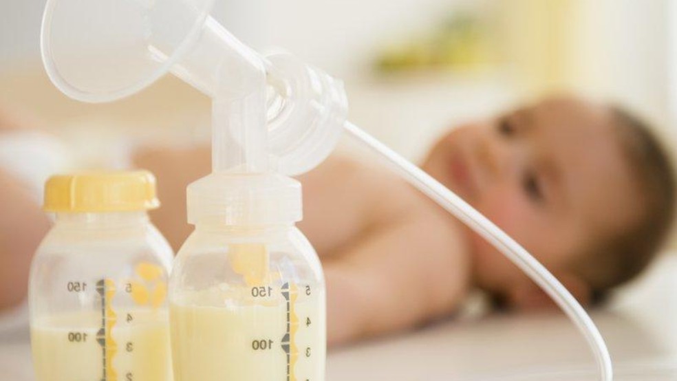 O leite coletado é destinado aos bebês prematuros internados no Serviço de Neonatologia. — Foto: Divulgação/Ebserh