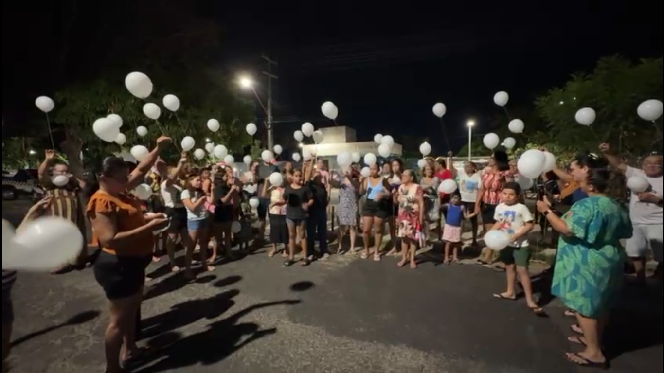 Vídeo: Moradores fazem protesto em avenida onde idosa morreu atropelada por moto em Teresina