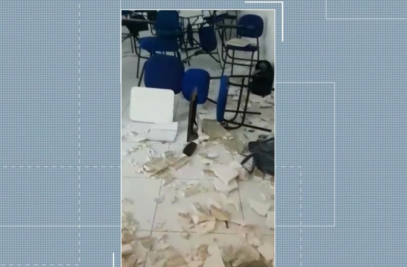 Teto de sala de aula desaba e deixa alunos feridos em faculdade de Cajazeiras, PB