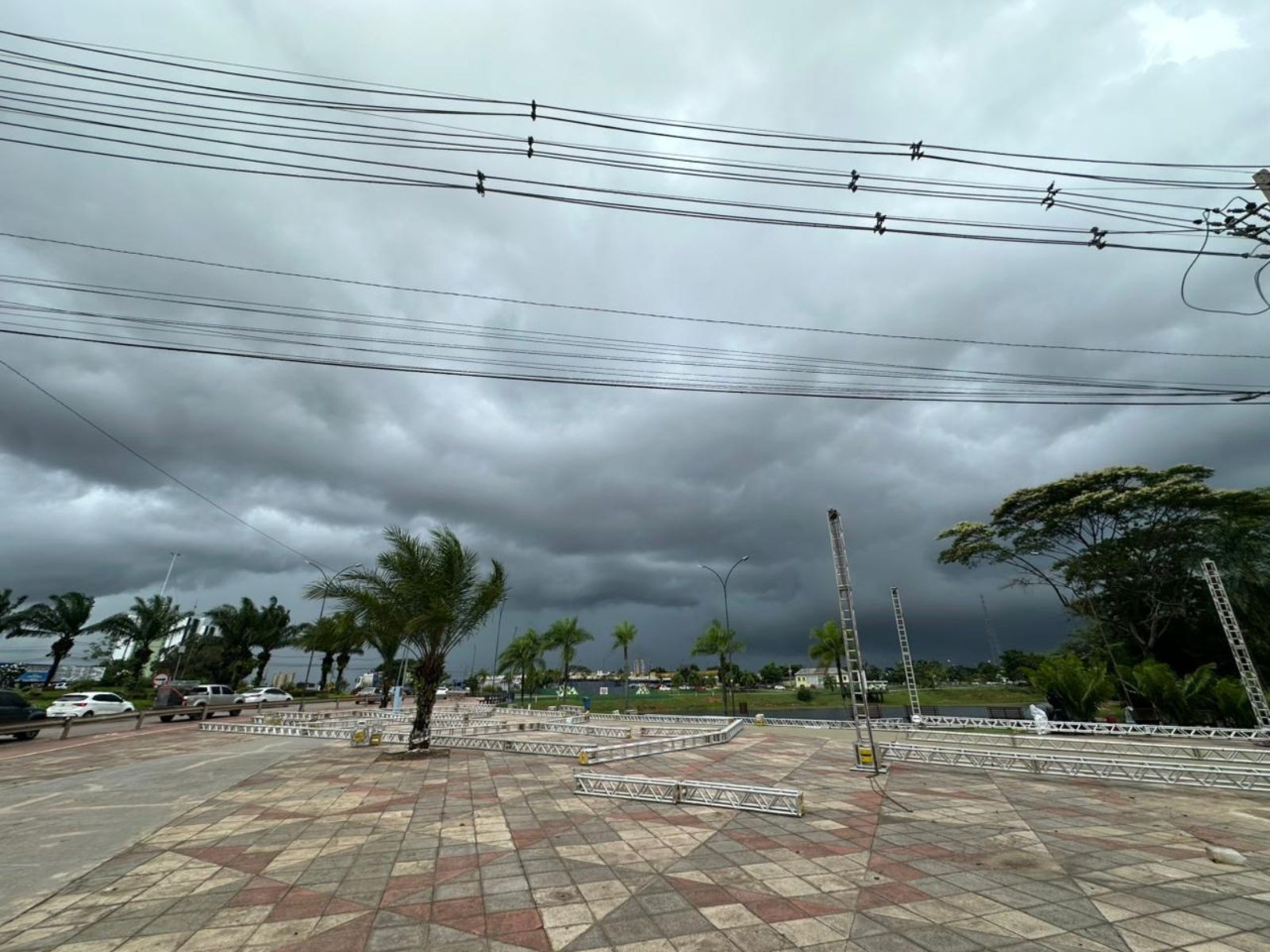 Inmet emite alerta de perigo potencial de chuvas intensas para todo o Acre
