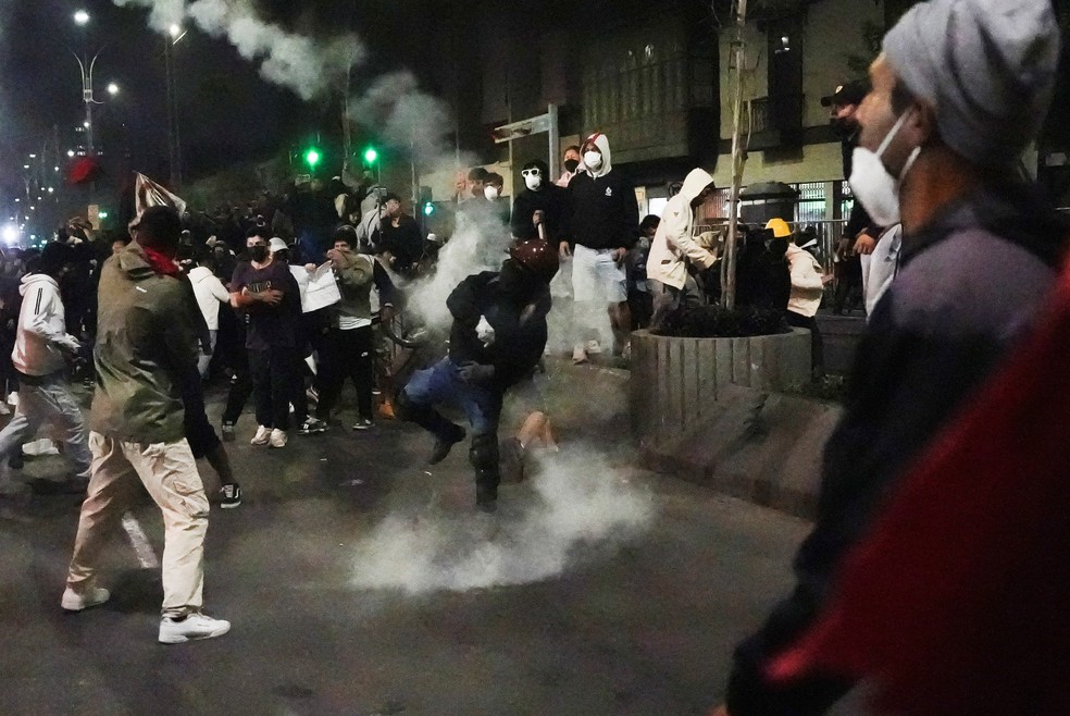 Geração Z protesta contra o governo do Peru; confronto com a polícia toma as ruas e deixa feridos