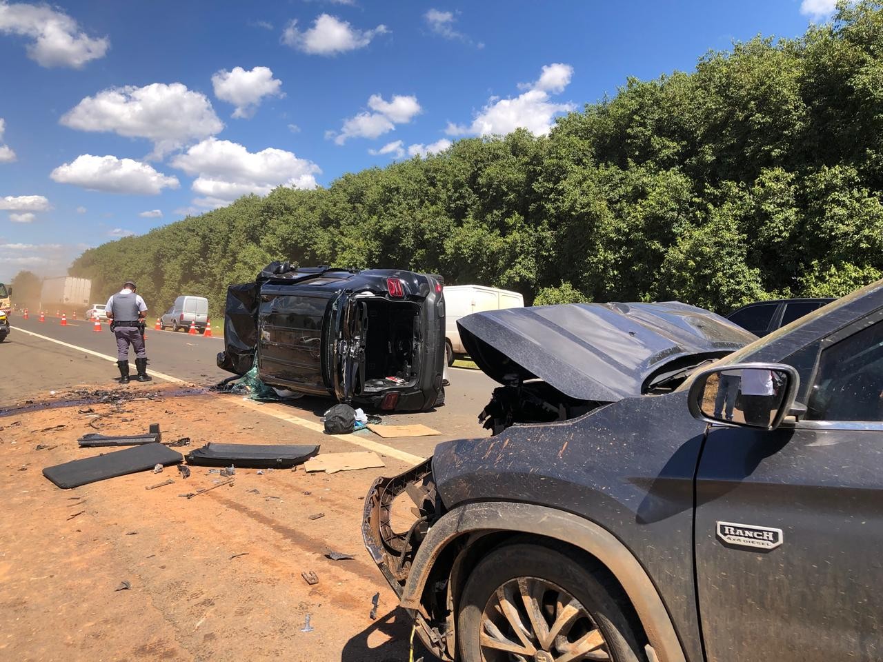 Grave acidente mata homem e deixa outro ferido em rodovia no interior de SP