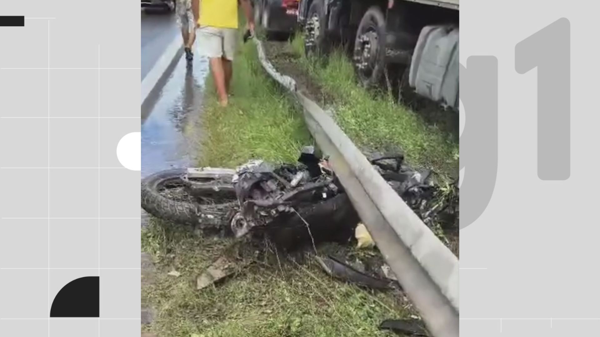 Caminhão não consegue frear a tempo e motociclista salta de moto para não ser atingido, no Recife