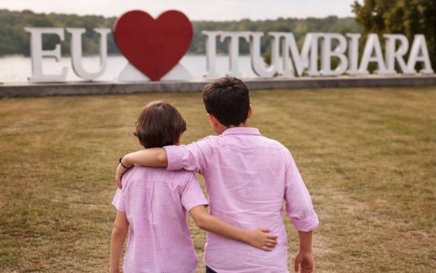 Prefeito de Itumbiara se pronuncia pela primeira vez após morte dos netos: 'A ausência é irreparável'