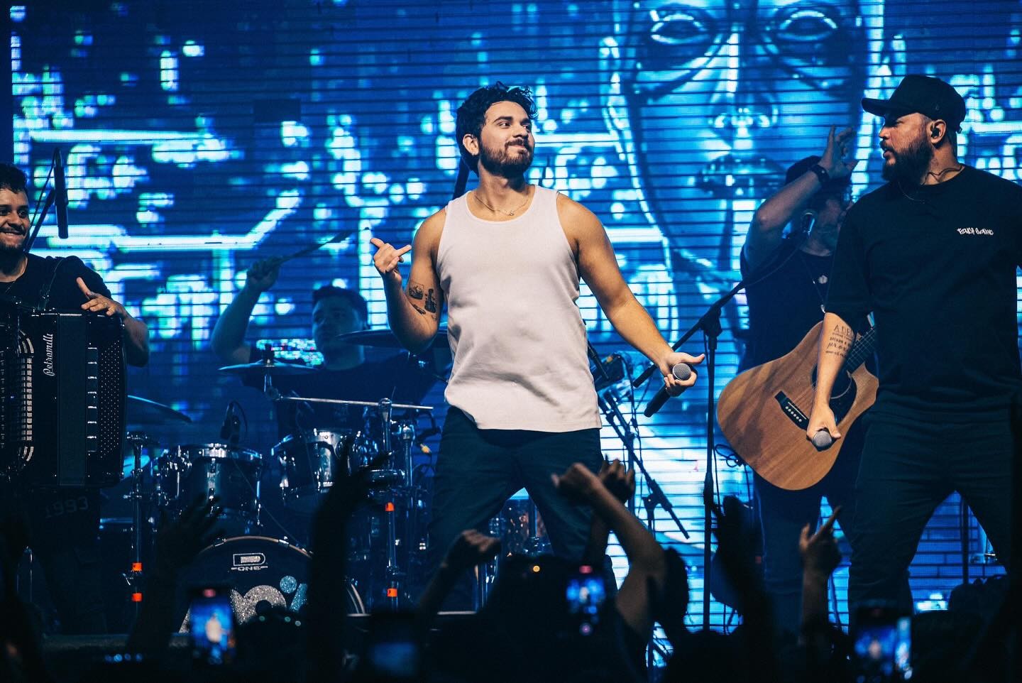 Gustavo Mioto é a atração deste sábado na Festa Junina de Votorantim