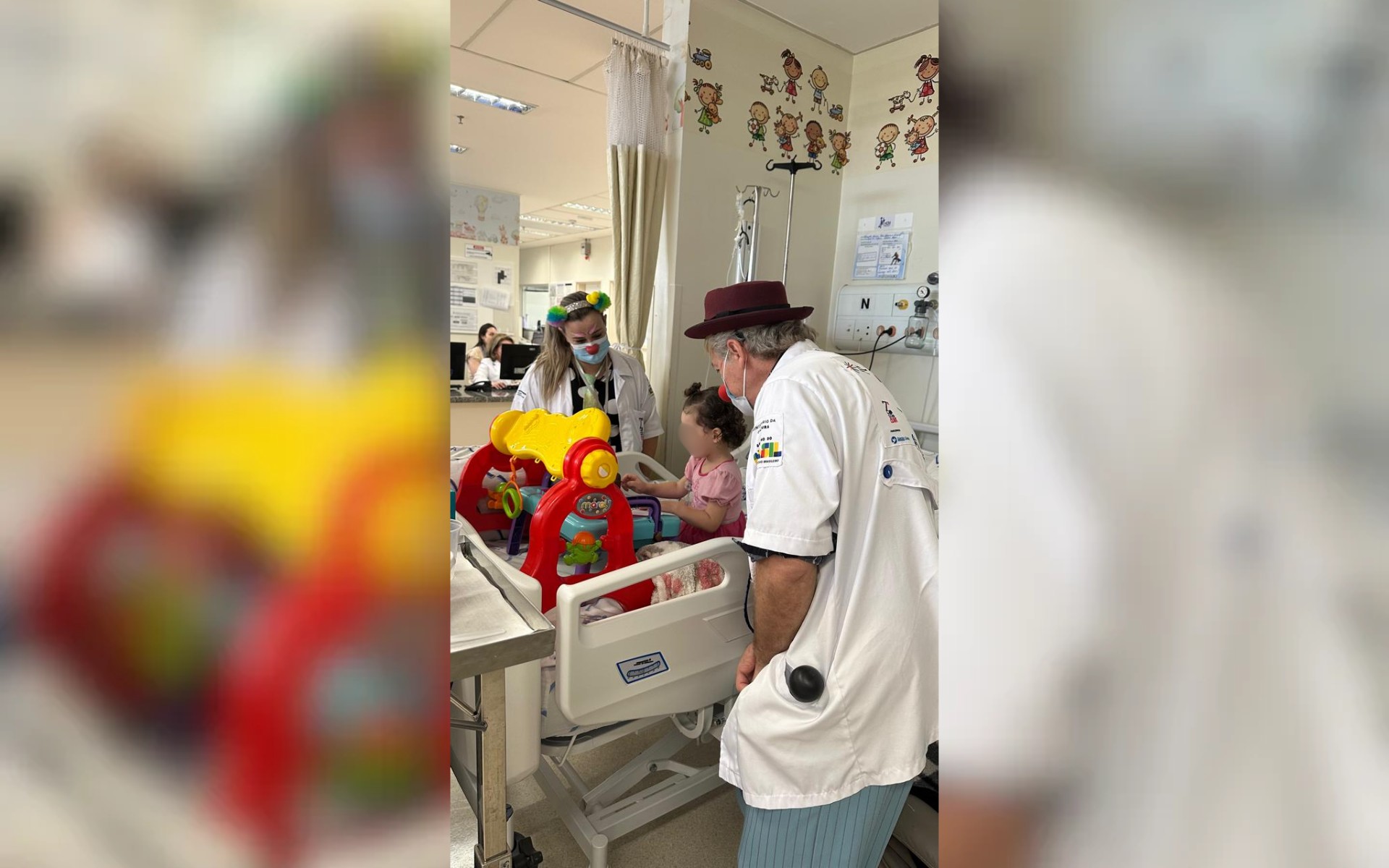'Não penso em parar' — Após 5 anos tratando tendinite aguda, homem vira palhaço voluntário em hospital