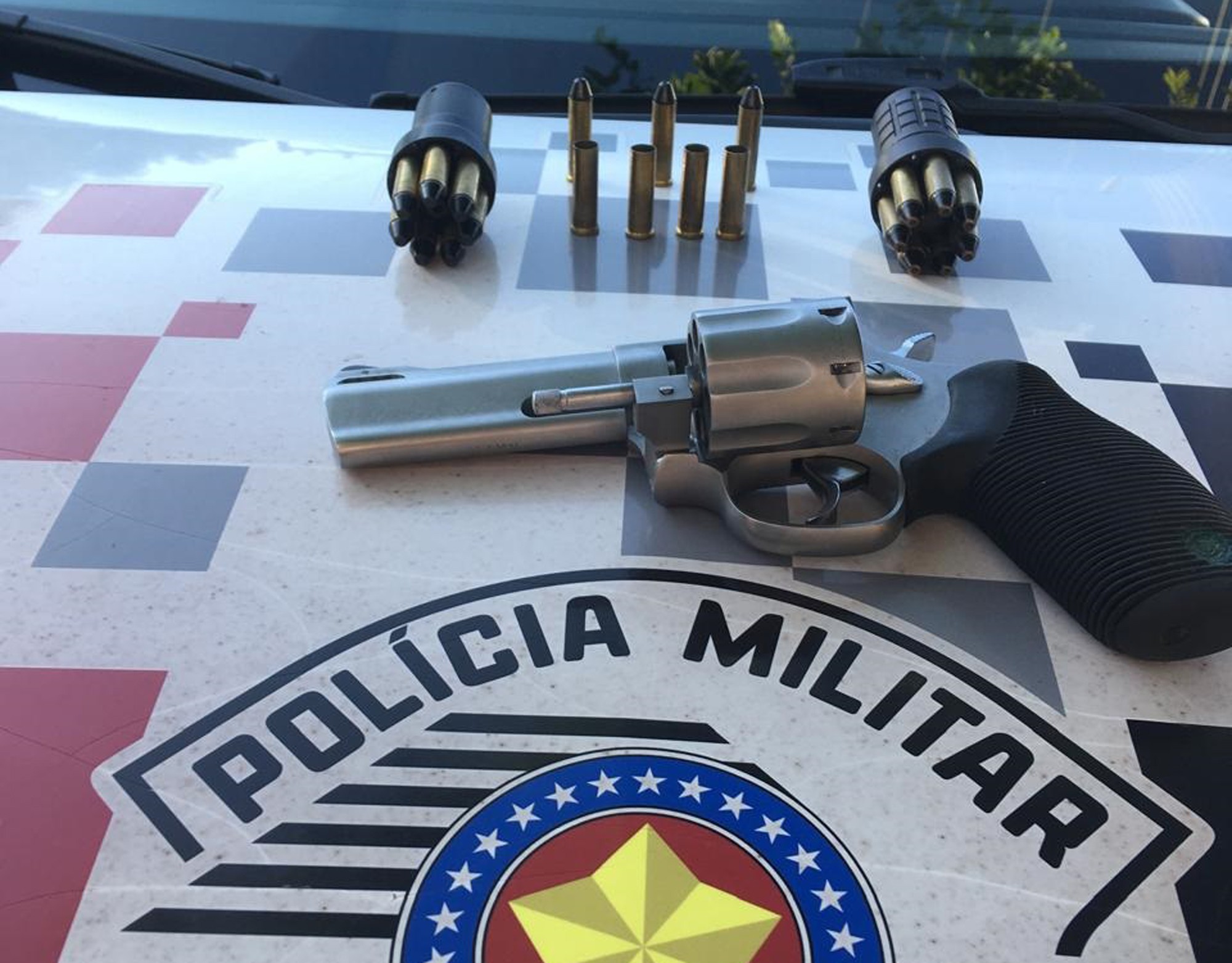 Homem é preso em flagrante após disparar tiros em via pública no Jardim Santa Teresa, em Osvaldo Cruz