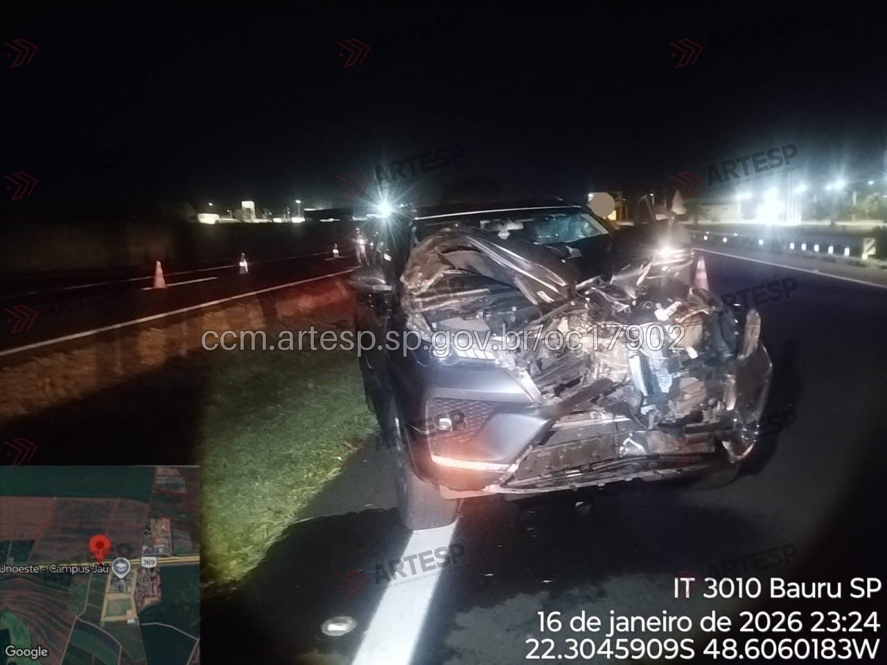 Mulher morre atropelada por caminhonete após discutir com marido e descer de carro em rodovia no interior de SP