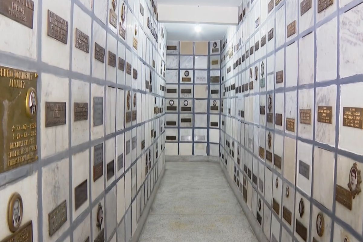 Catedral de Santos abriga capela subterrânea com restos mortais de mais de 1,5 mil pessoas; VEJA