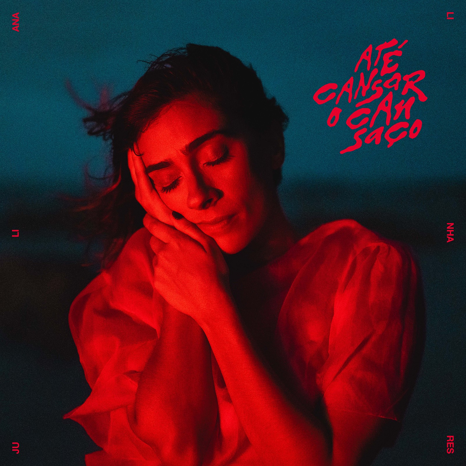 Juliana Linhares ecoa o ‘canto torto’ de Belchior no segundo álbum solo – veja a capa do disco ‘Até cansar o cansaço’