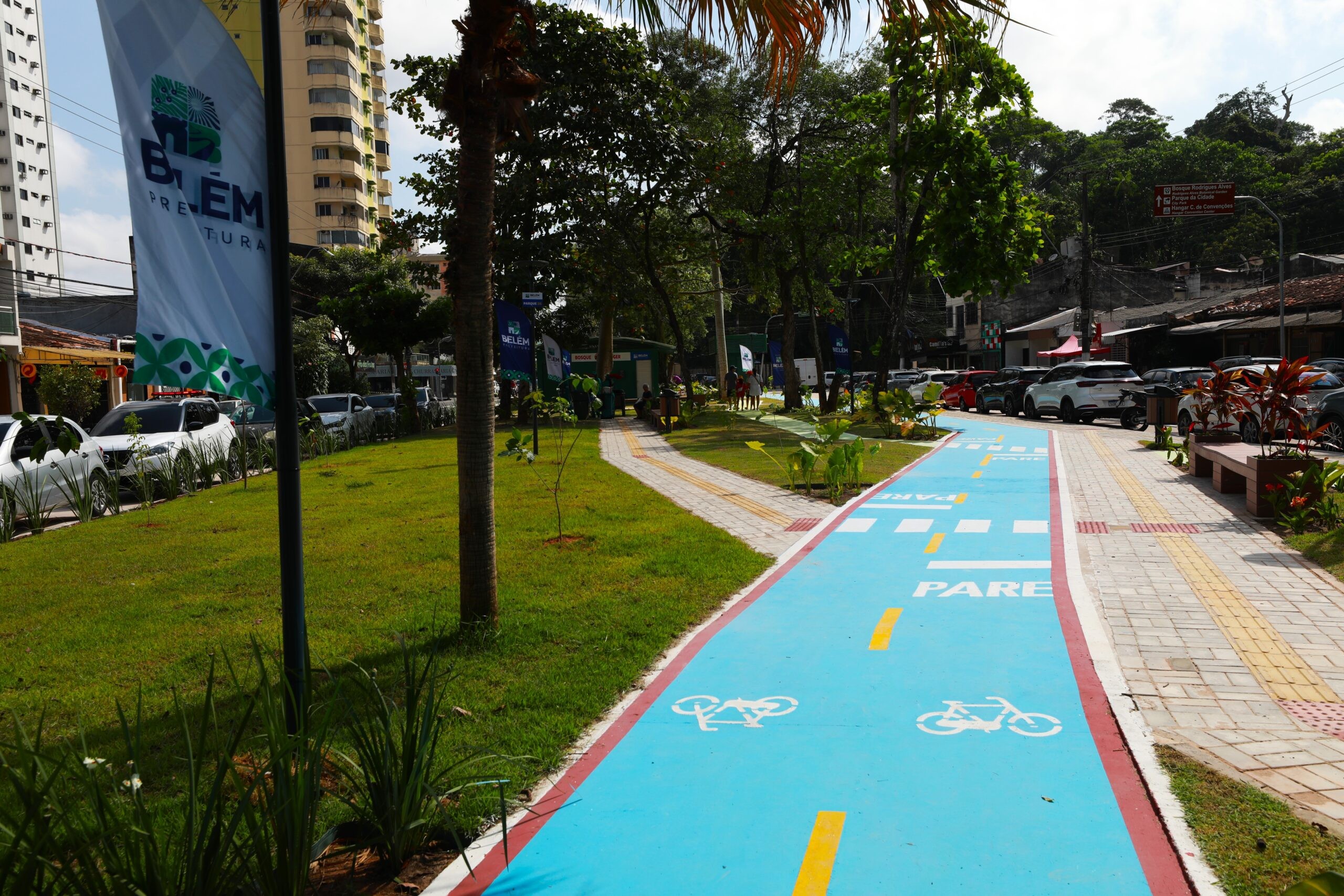 Avenida Rômulo Maiorana: trecho revitalizado é entregue em Belém
