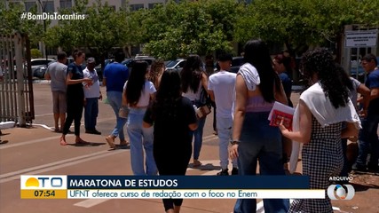 UFNT oferece curso de redação para estudantes do Enem em Araguaína
