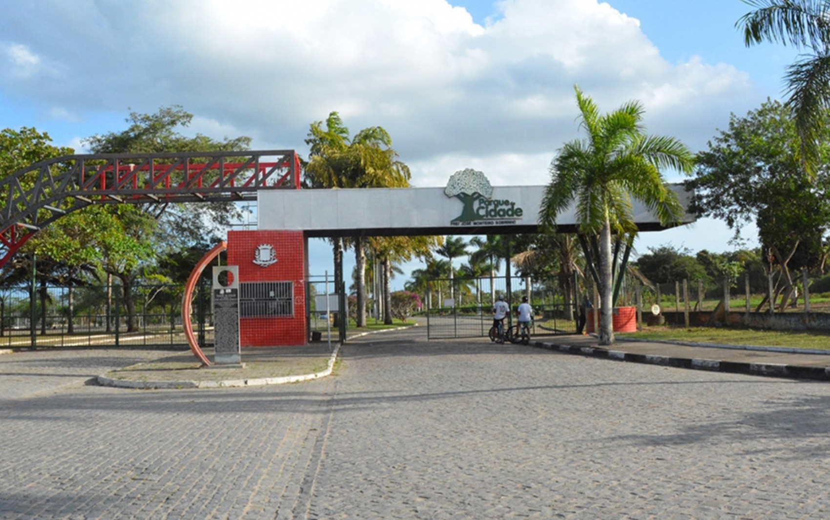 Prefeitura oferece transporte gratuito para famílias curtirem evento no Dia das Crianças em Feira de Santana; saiba mais