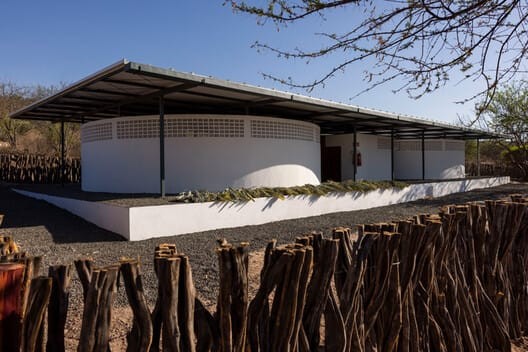 Projeto na Chapada do Araripe no Piauí constrói casa com conforto térmico para associação de mulheres artesãs; diminuição de até 7ºC