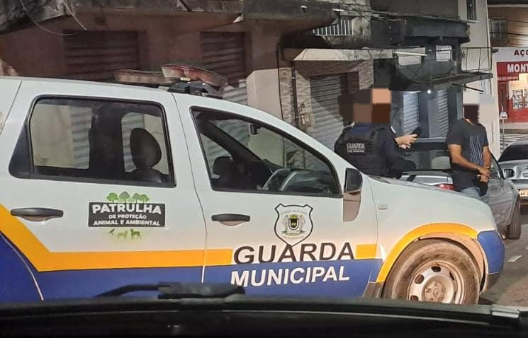 Homem é acusado de maus-tratos animais e cachorro morre em Volta Redonda