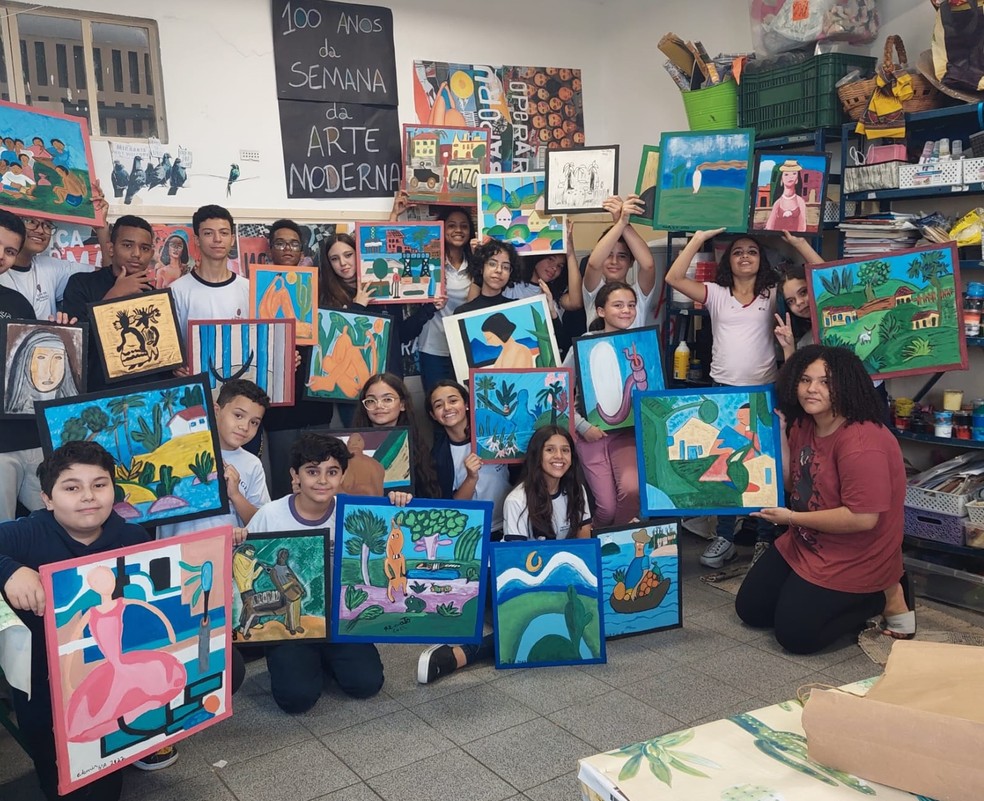 Professores e estudantes de escola municipal de São Paulo criam 'escape  room' pedagógico