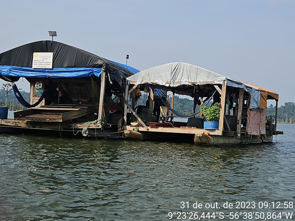 whatsapp-image-2023-11-02-at-07.13.13 PF e Ibama desativam balsas envolvidas em garimpo ilegal no Rio Teles Pires em MT