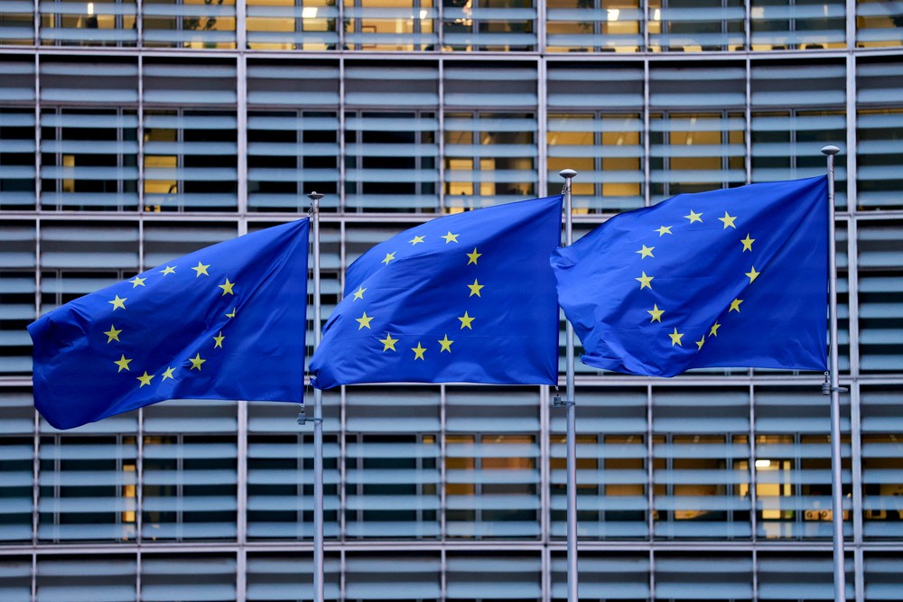 União Europeia deve eliminar tarifas de importação sobre produtos dos Estados Unidos nesta terça-feira