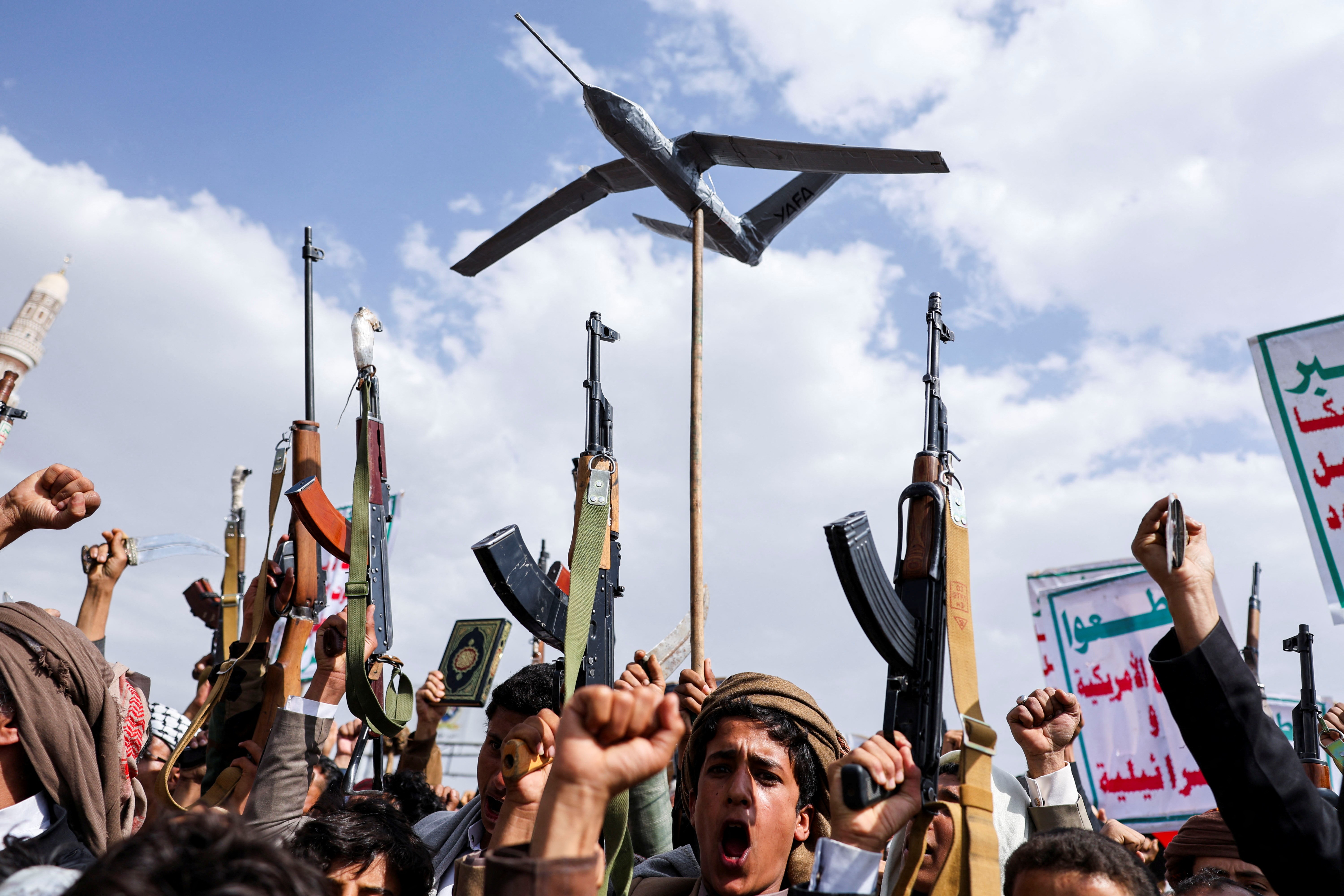 Rebeldes huthis do Iêmen afirmam ter lançado míssil contra Israel