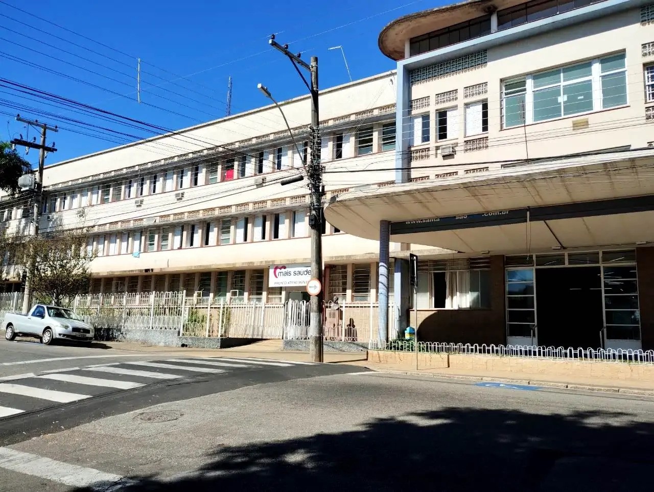 Homem de 49 anos sofre descarga elétrica ao tentar cometer furto e queima quase 40% do corpo em SP