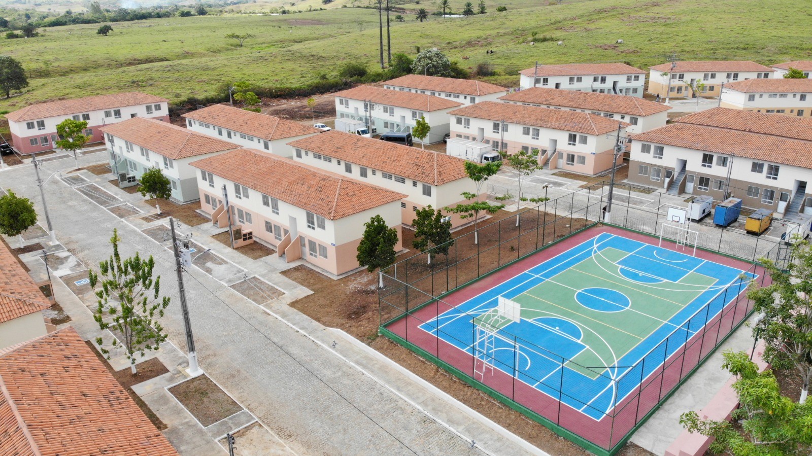 Minha Casa, Minha Vida para quem ganha até R$ 12 mil começa a valer em maio, diz ministro das Cidades