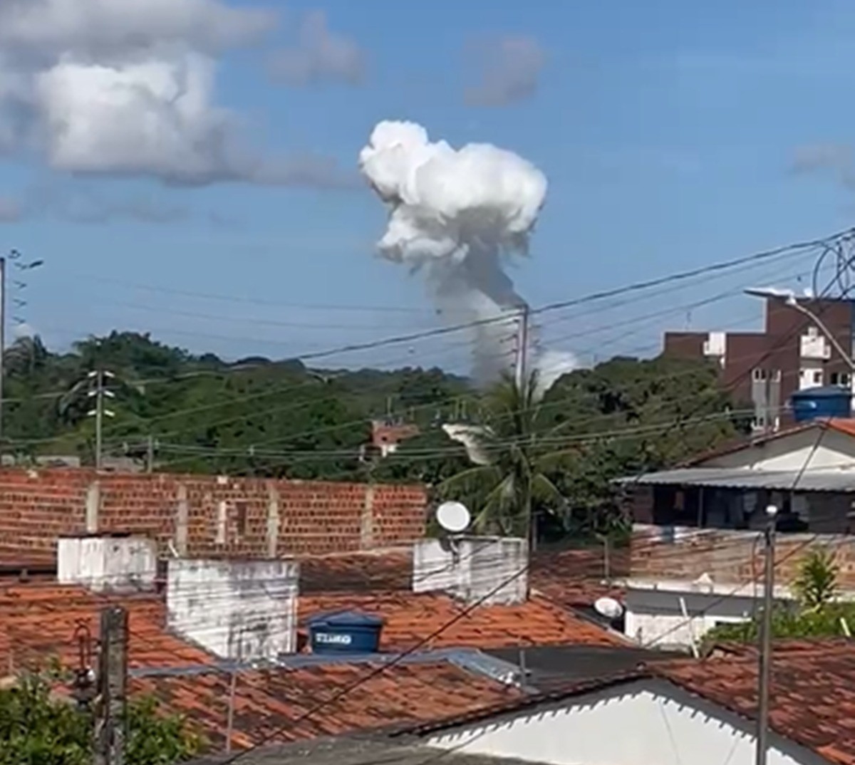 Explosão em ação controlada da PM assusta moradores em João Pessoa